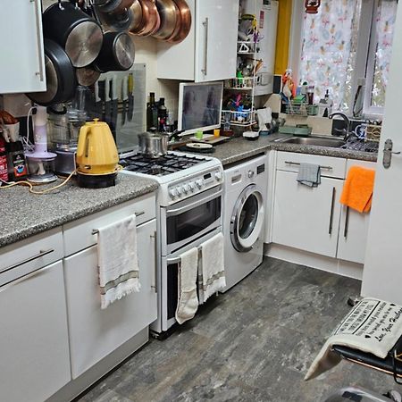 Keyhaven Walk Apartment Manchester Bagian luar foto